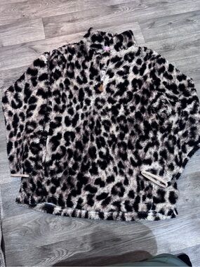 Pink Lily Sherpa Pullover
